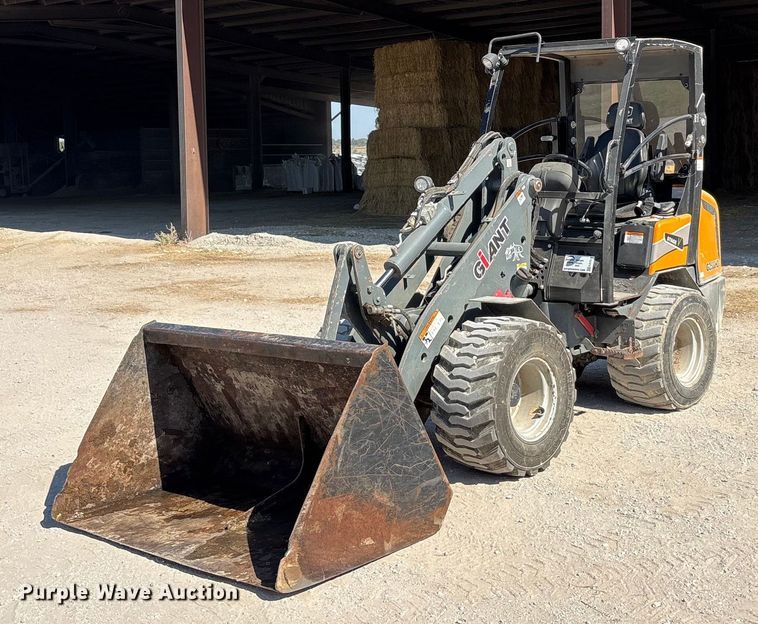 image for item EA7516 2021 Giant G2500HD compact wheel loader