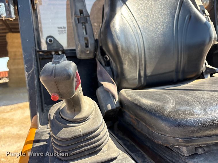 image for item EA7516 2021 Giant G2500HD compact wheel loader