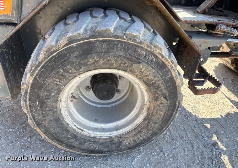 image for item EA7516 2021 Giant G2500HD compact wheel loader