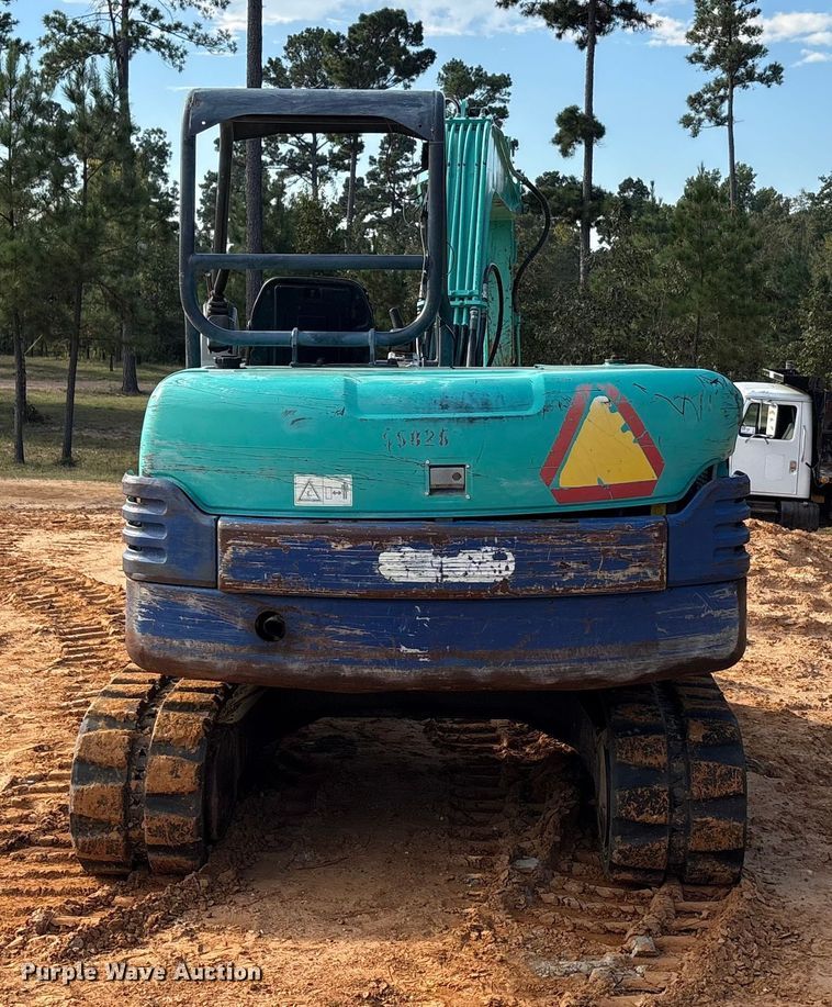 image for item EA7612 2005 IHI 55N2 mini excavator