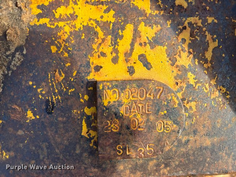 image for item EA7612 2005 IHI 55N2 mini excavator