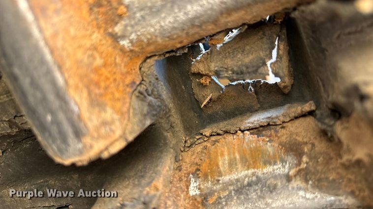 image for item EA7612 2005 IHI 55N2 mini excavator