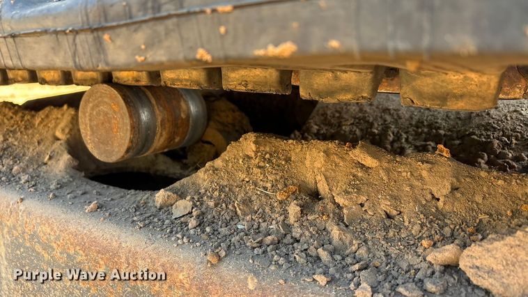 image for item EA7612 2005 IHI 55N2 mini excavator