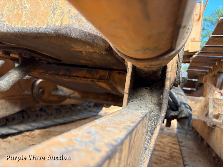 image for item EA7613 2007 Case 550H dozer