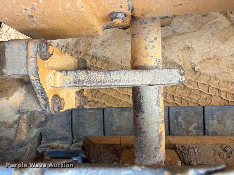 image for item EA7613 2007 Case 550H dozer