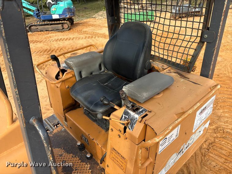 image for item EA7613 2007 Case 550H dozer