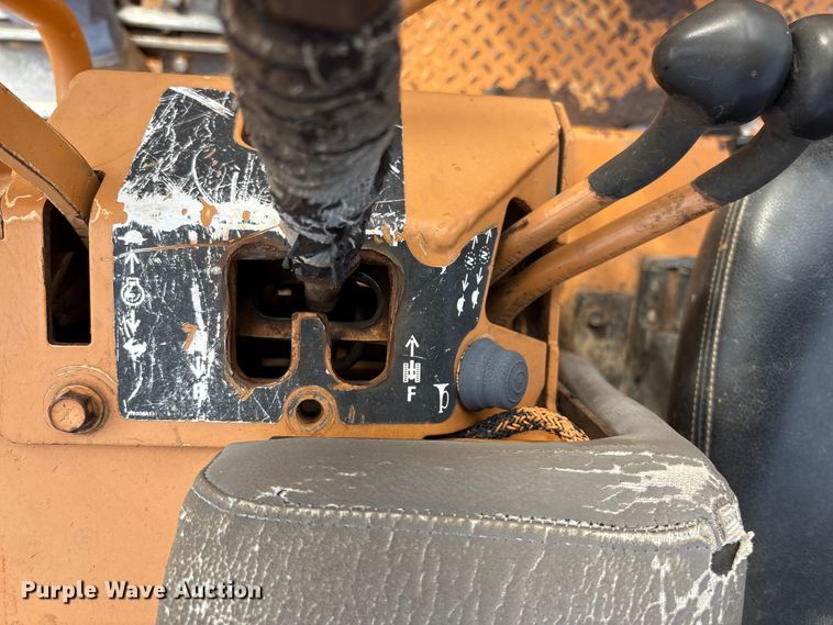 image for item EA7613 2007 Case 550H dozer