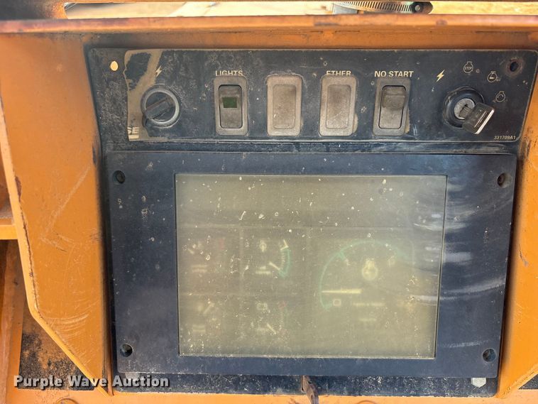 image for item EA7613 2007 Case 550H dozer