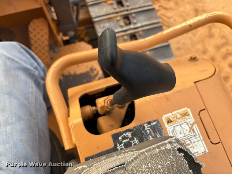 image for item EA7613 2007 Case 550H dozer