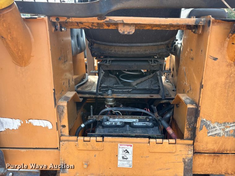 image for item EA7613 2007 Case 550H dozer