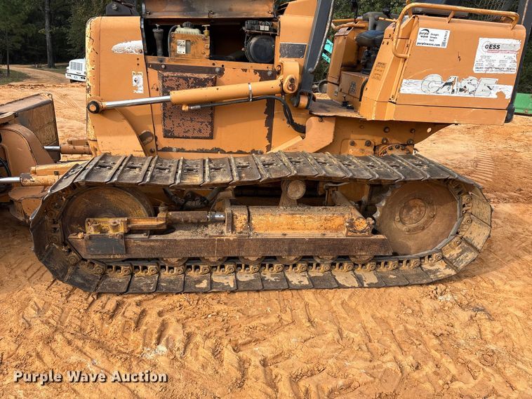 image for item EA7613 2007 Case 550H dozer