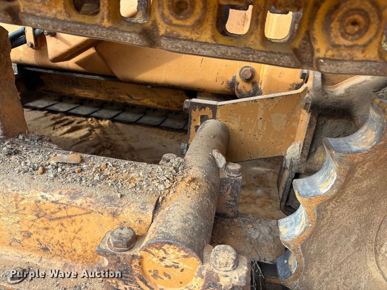 image for item EA7613 2007 Case 550H dozer