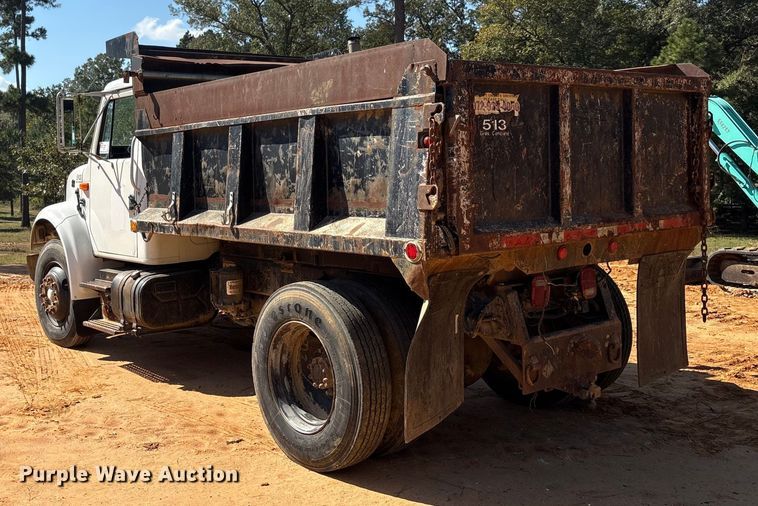 image for item EA7614 1995 International 4700 dump truck