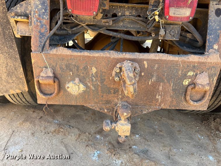 image for item EA7614 1995 International 4700 dump truck