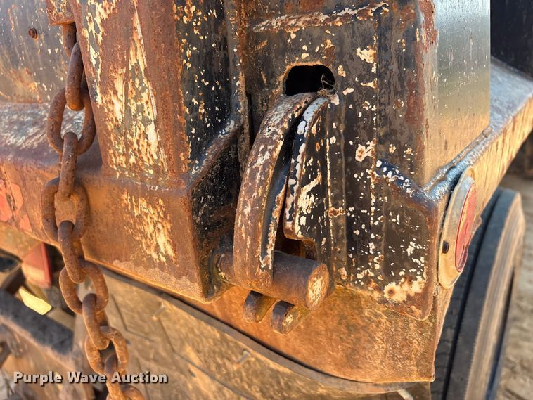 image for item EA7614 1995 International 4700 dump truck