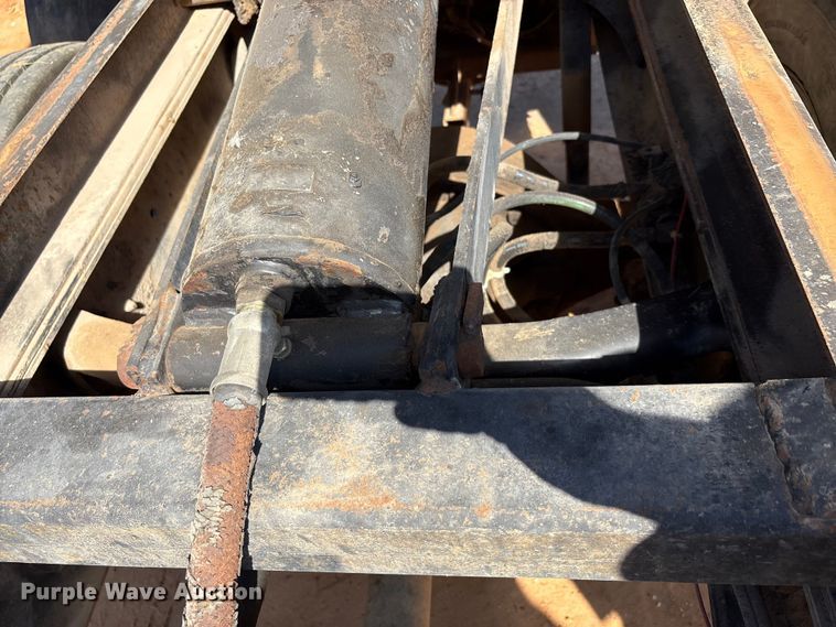 image for item EA7614 1995 International 4700 dump truck