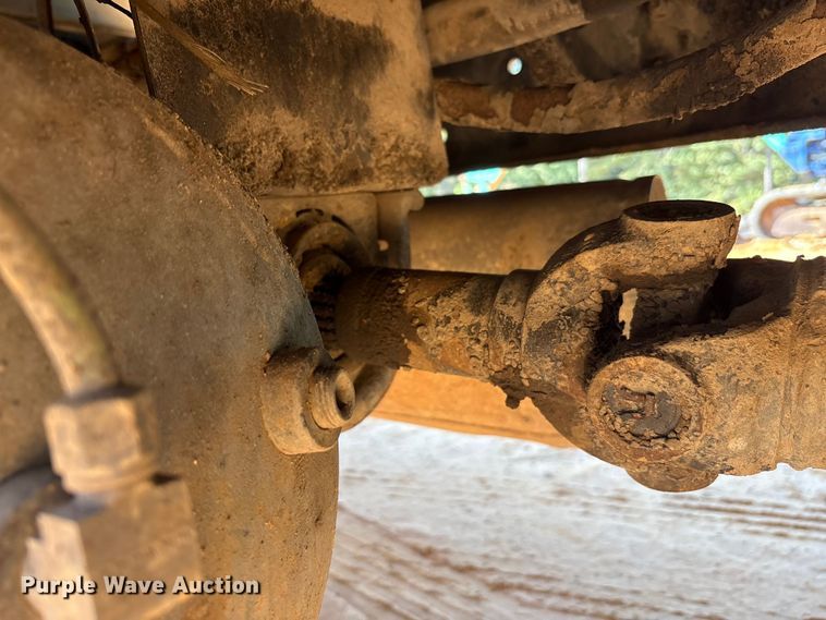 image for item EA7614 1995 International 4700 dump truck