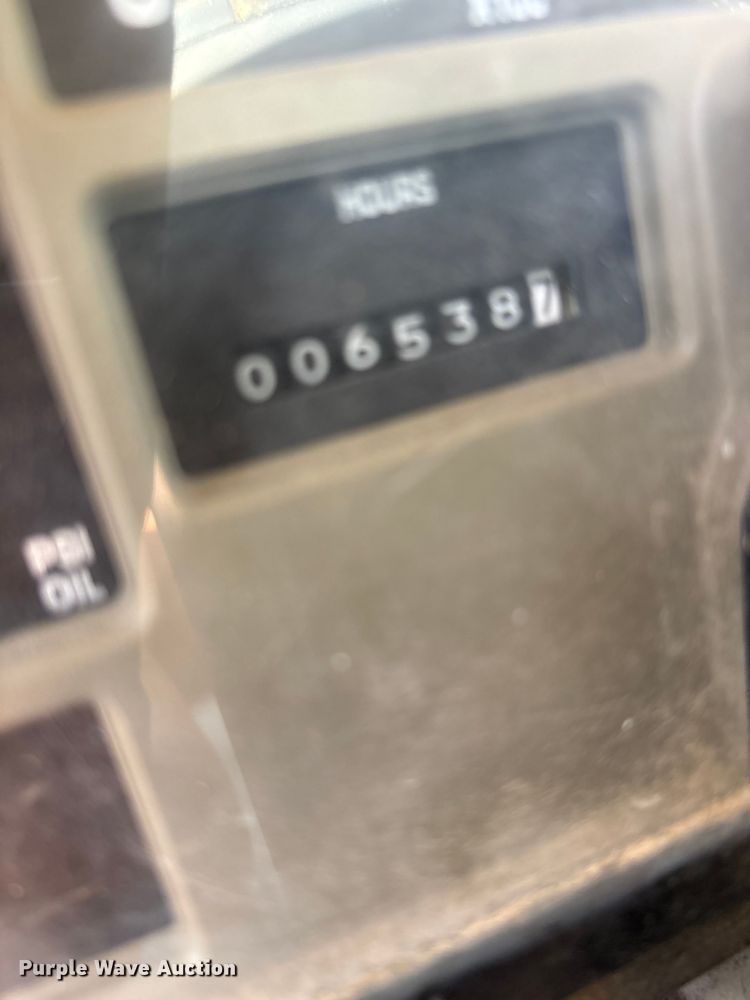 image for item EA7614 1995 International 4700 dump truck