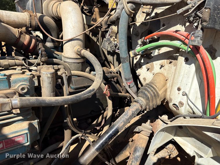 image for item EA7614 1995 International 4700 dump truck