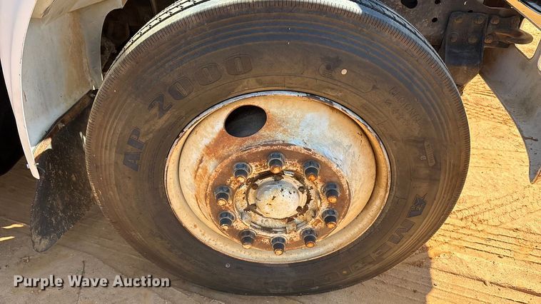 image for item EA7614 1995 International 4700 dump truck