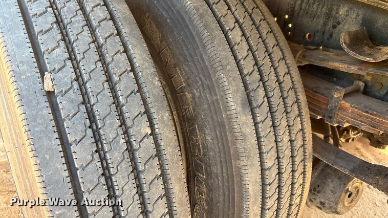 image for item EA7614 1995 International 4700 dump truck