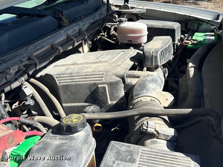 image for item EA7617 2012 Chevrolet Silverado 3500 bucket truck