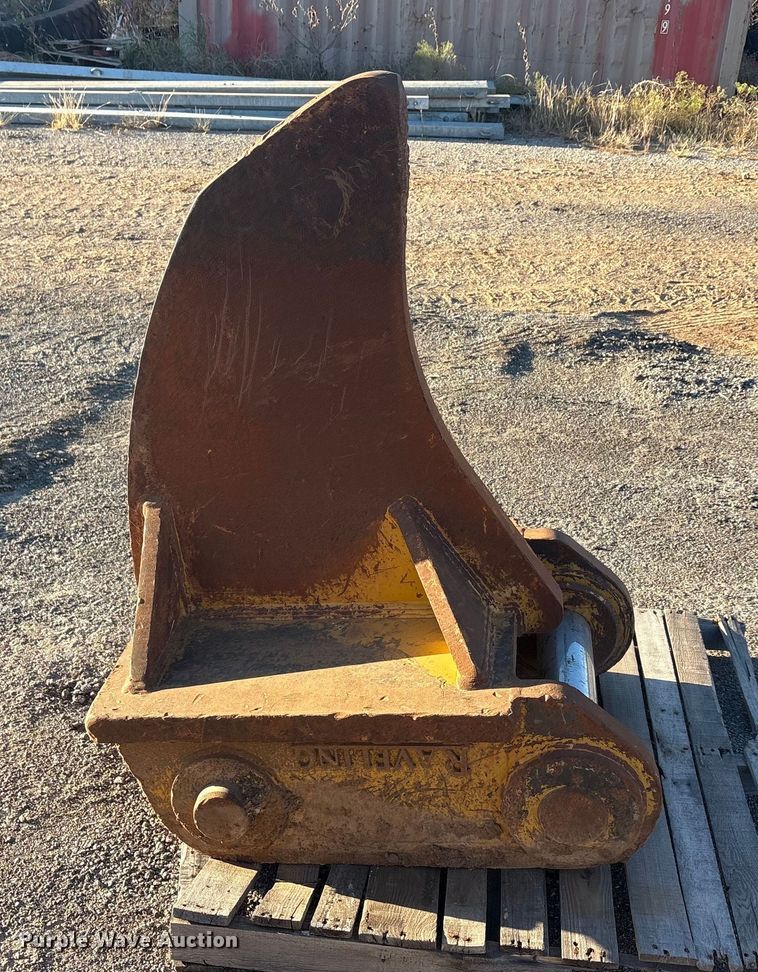 image for item EA7619 Raveling excavator ripper tooth