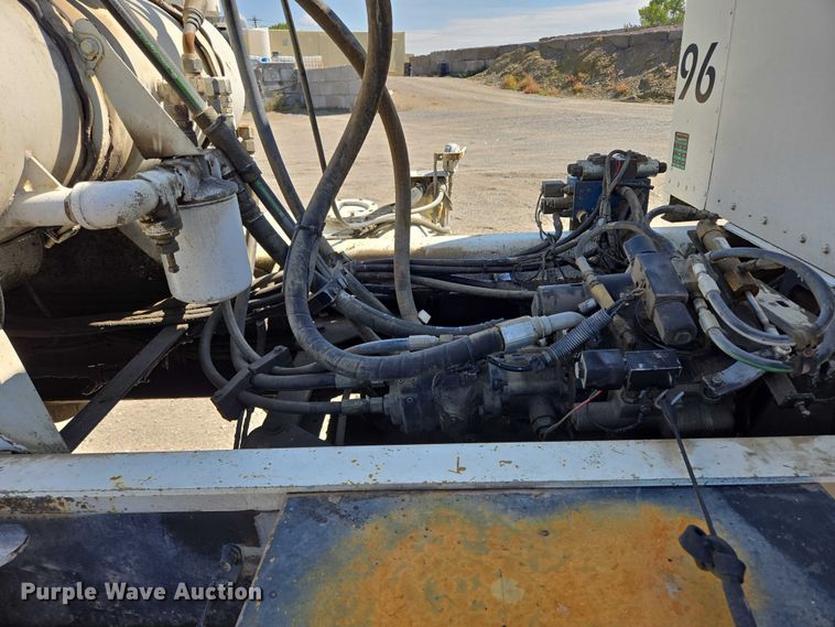 image for item EB1054 1998 Kenworth W900 ready mix truck