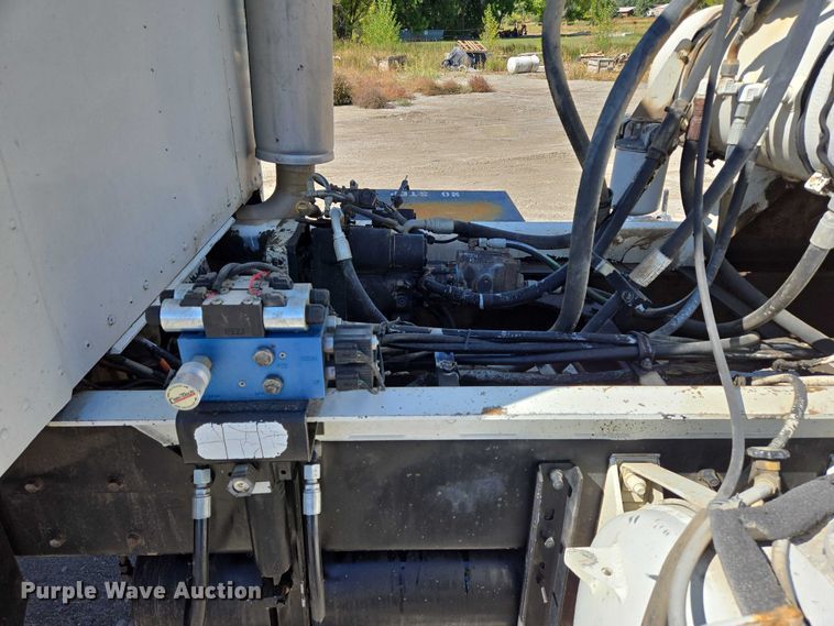 image for item EB1054 1998 Kenworth W900 ready mix truck