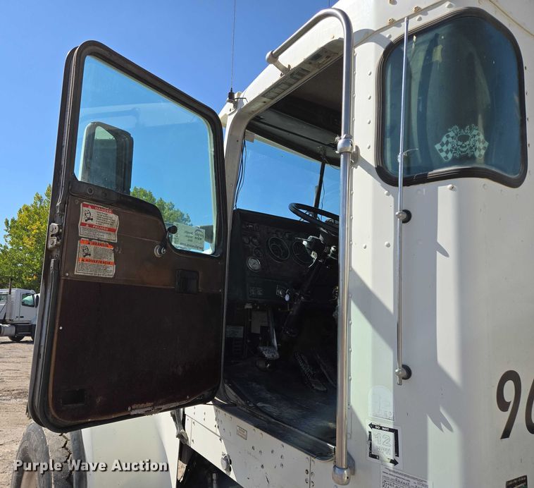 image for item EB1054 1998 Kenworth W900 ready mix truck
