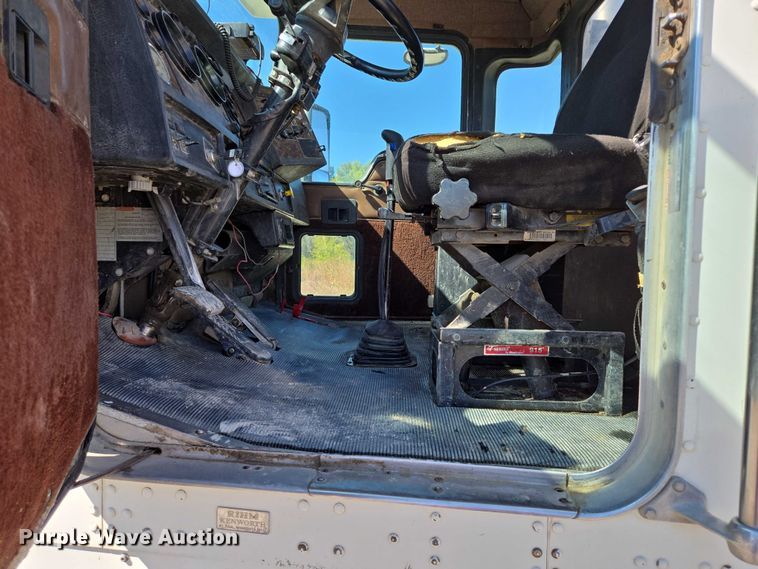 image for item EB1054 1998 Kenworth W900 ready mix truck