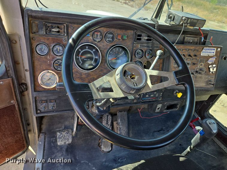 image for item EB1054 1998 Kenworth W900 ready mix truck