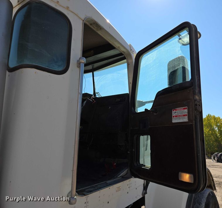 image for item EB1054 1998 Kenworth W900 ready mix truck