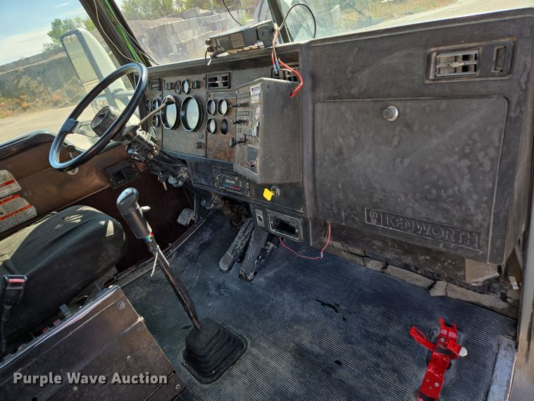 image for item EB1054 1998 Kenworth W900 ready mix truck