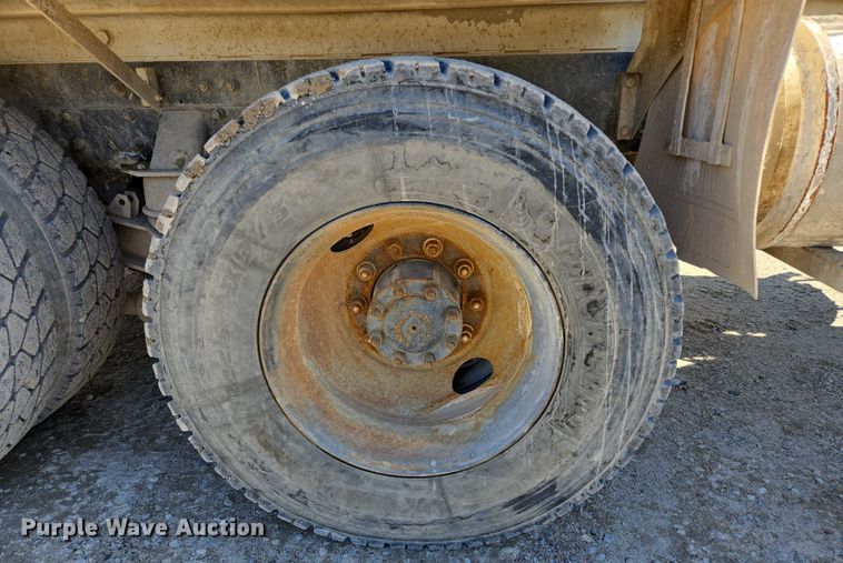 image for item EB1054 1998 Kenworth W900 ready mix truck