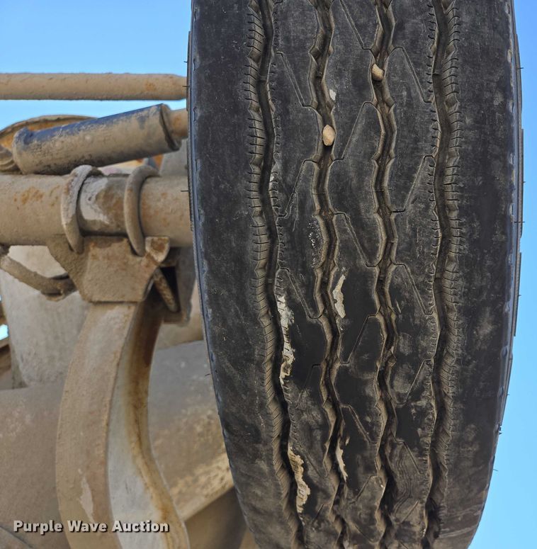 image for item EB1054 1998 Kenworth W900 ready mix truck