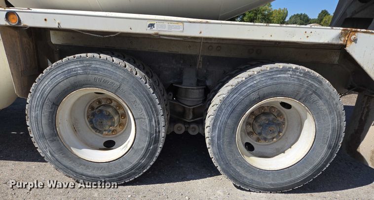 image for item EB1054 1998 Kenworth W900 ready mix truck