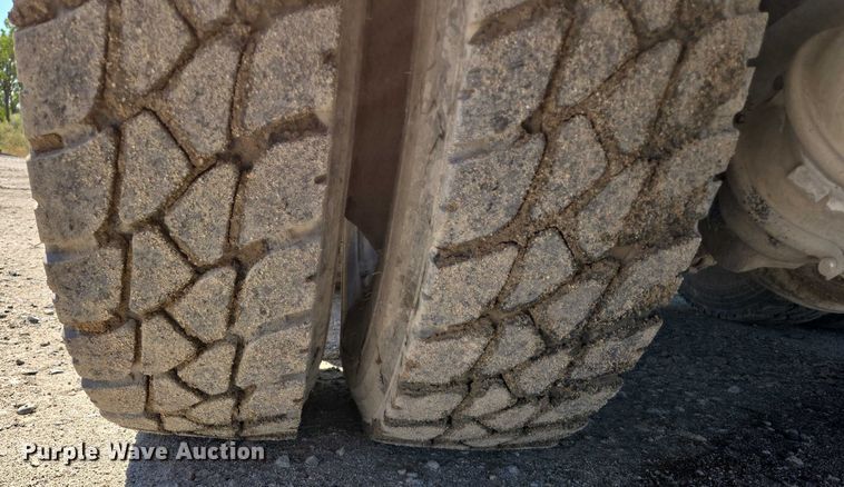 image for item EB1054 1998 Kenworth W900 ready mix truck