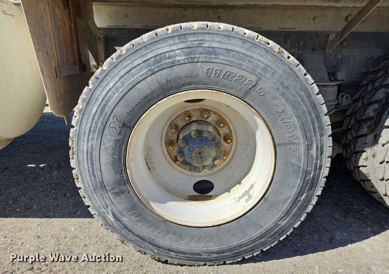 image for item EB1054 1998 Kenworth W900 ready mix truck