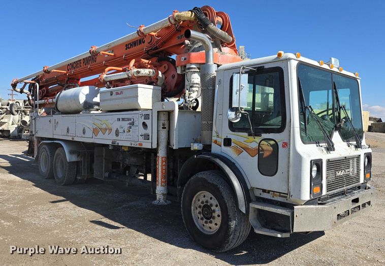 image for item EB1055 2007 Mack MR concrete pump truck