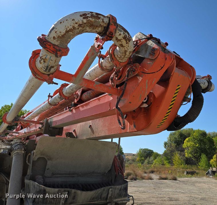 image for item EB1055 2007 Mack MR concrete pump truck