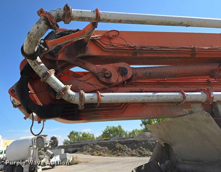 image for item EB1055 2007 Mack MR concrete pump truck