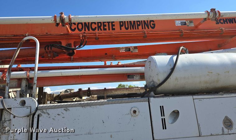 image for item EB1055 2007 Mack MR concrete pump truck