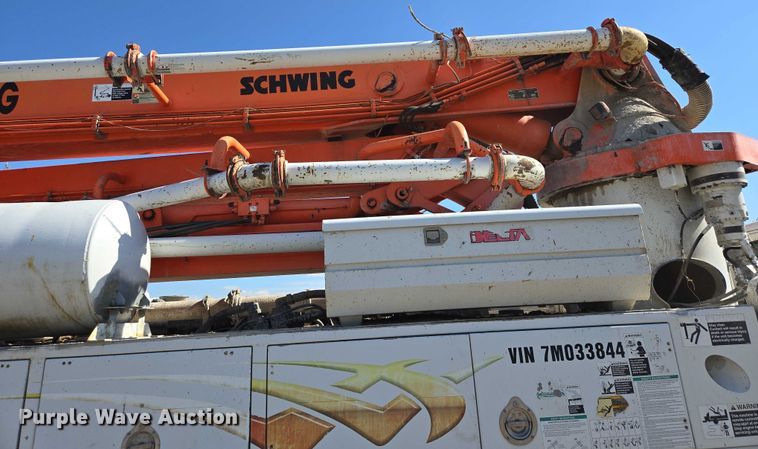 image for item EB1055 2007 Mack MR concrete pump truck