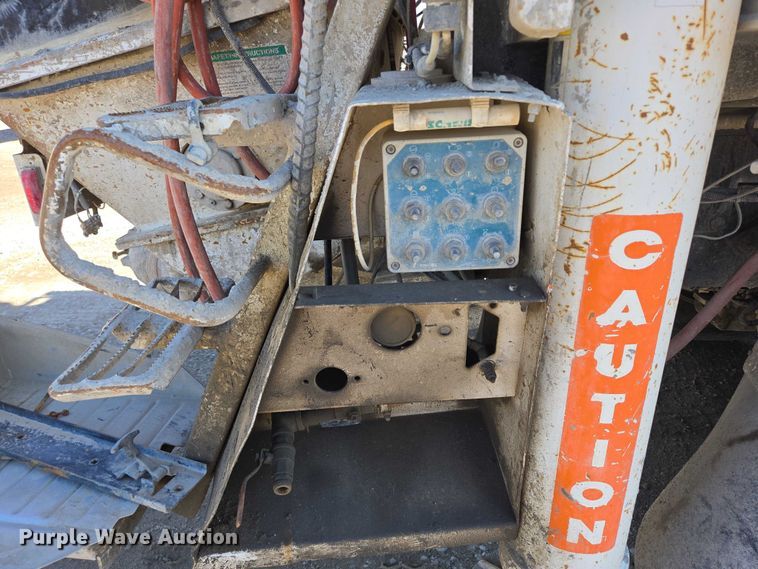 image for item EB1055 2007 Mack MR concrete pump truck