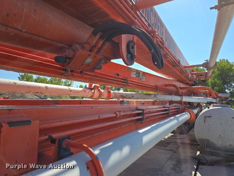 image for item EB1055 2007 Mack MR concrete pump truck