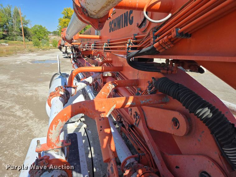 image for item EB1055 2007 Mack MR concrete pump truck