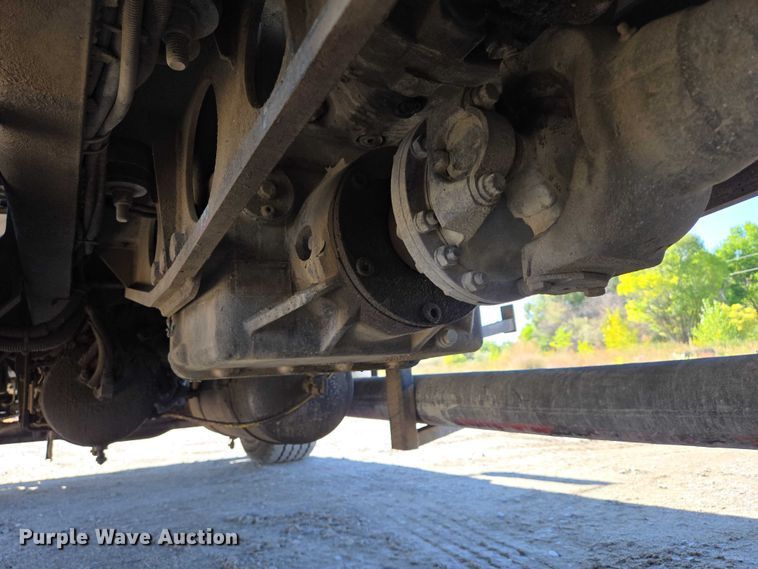 image for item EB1055 2007 Mack MR concrete pump truck