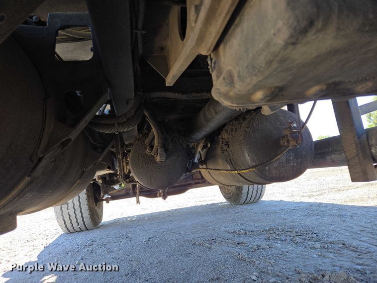 image for item EB1055 2007 Mack MR concrete pump truck