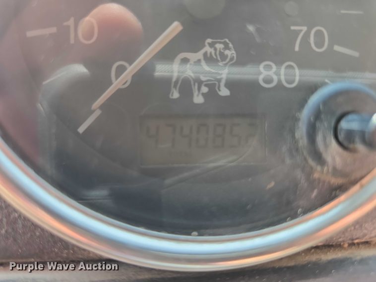 image for item EB1055 2007 Mack MR concrete pump truck